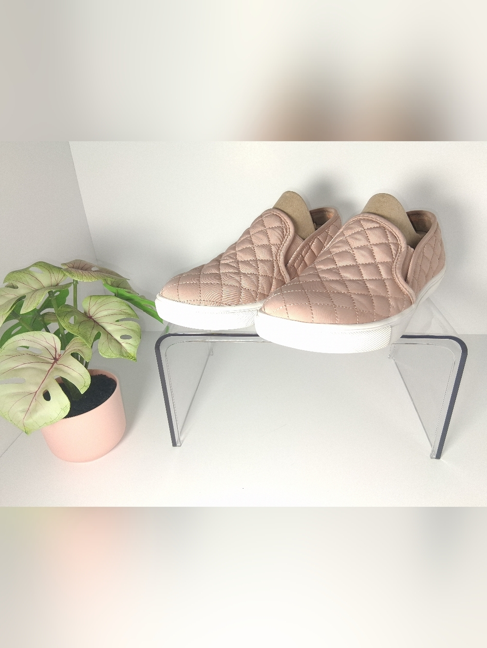 Steve Madden Quilted Slip-On Sneakers - Blush Size 7B - Picture 6 of 12
